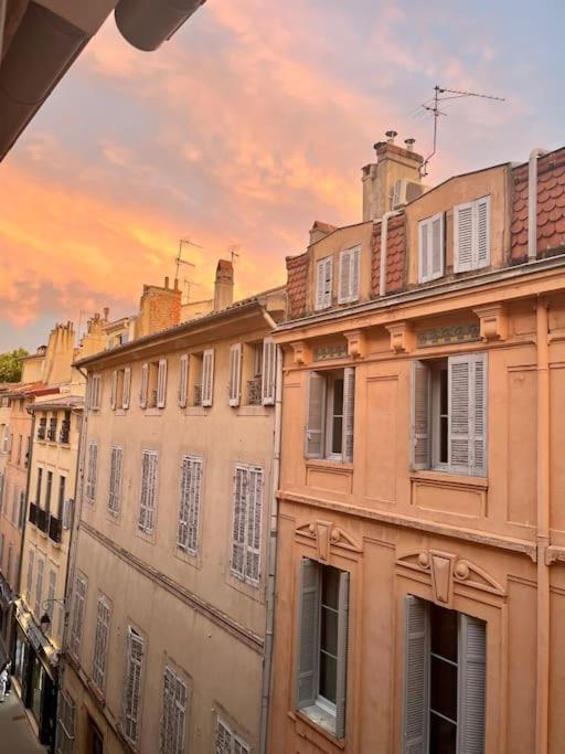 Charmant Appartement 2 Pieces En Plein Centre Ville Historique エクス＝アン＝プロヴァンス エクステリア 写真
