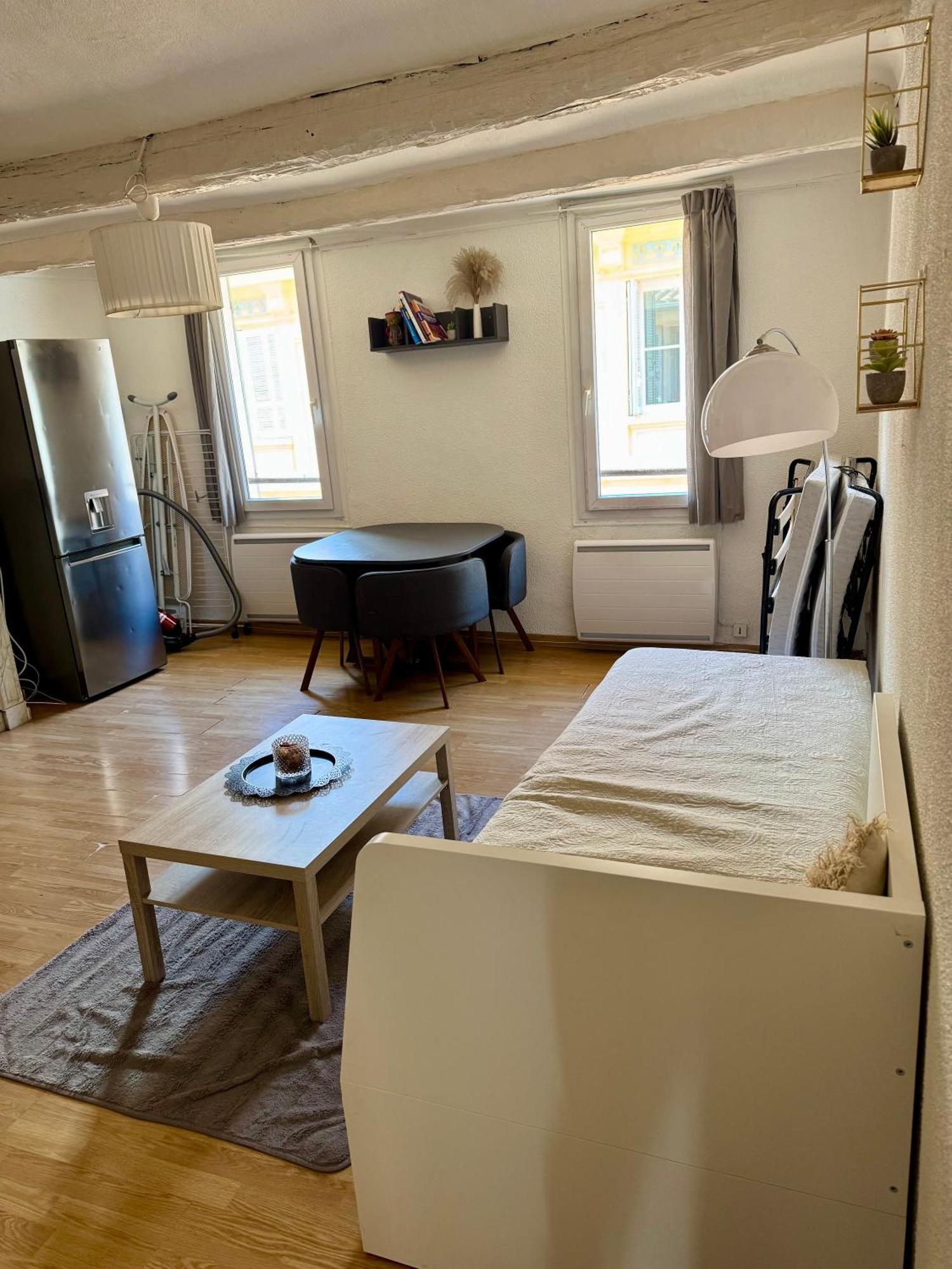 Charmant Appartement 2 Pieces En Plein Centre Ville Historique エクス＝アン＝プロヴァンス エクステリア 写真
